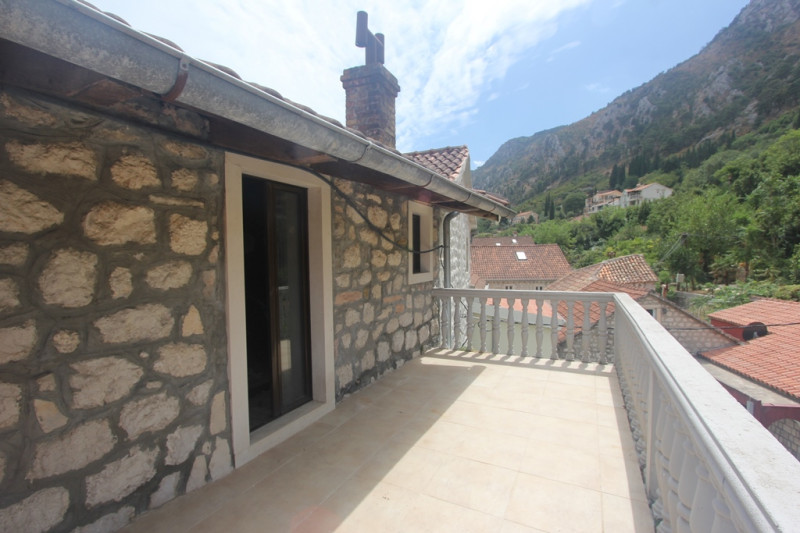 Cottage / House in Montenegro, in Муо