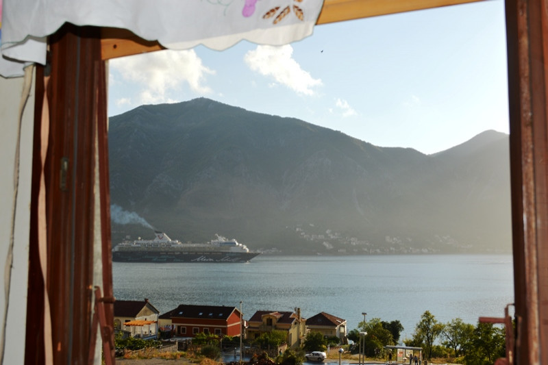Apartment in Montenegro, in Dobrota