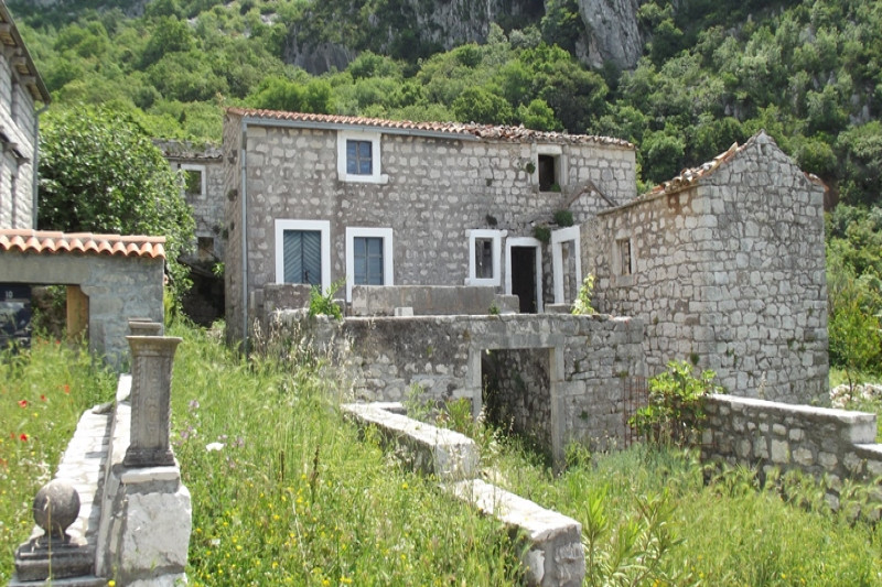 Plot in Montenegro, in Blizikuće