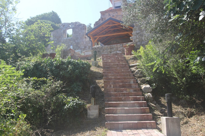 Cottage / House in Montenegro, in Bijela