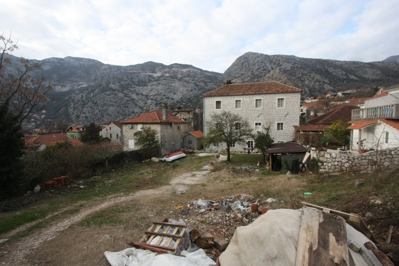 Cottage / House in Montenegro, in Risan
