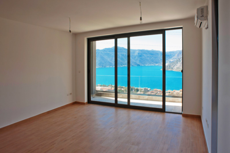 Apartment in Montenegro, in Risan