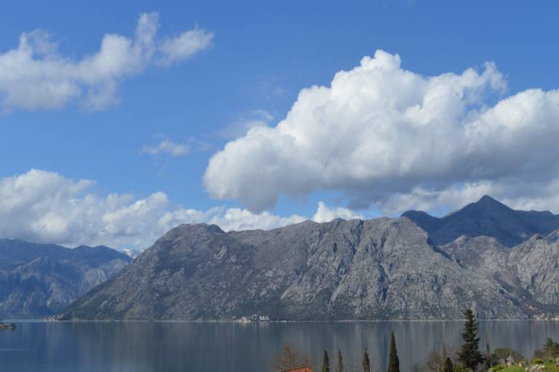 Apartment in Montenegro, in Dobrota