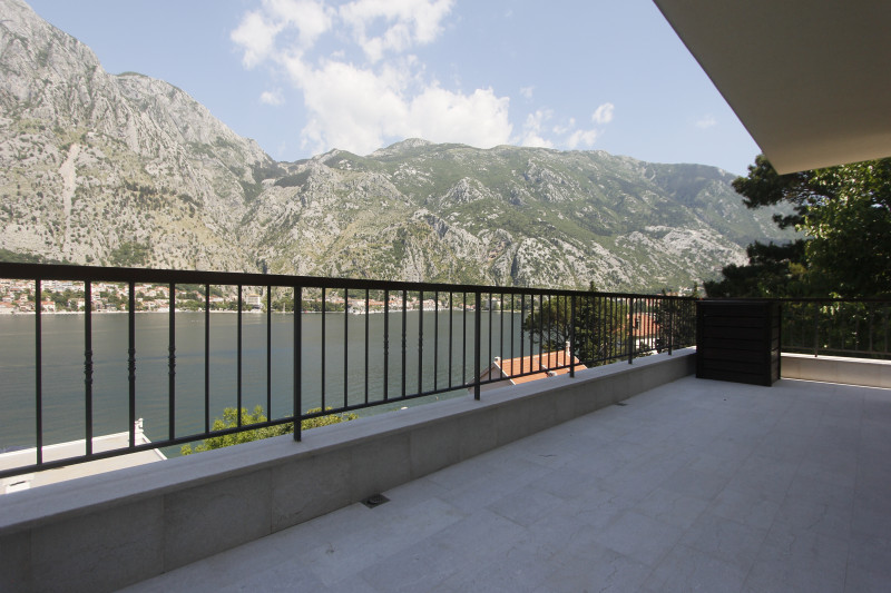 Cottage / House in Montenegro, in Muo