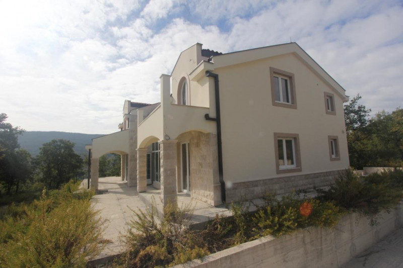 Cottage / House in Montenegro, in Mojdež