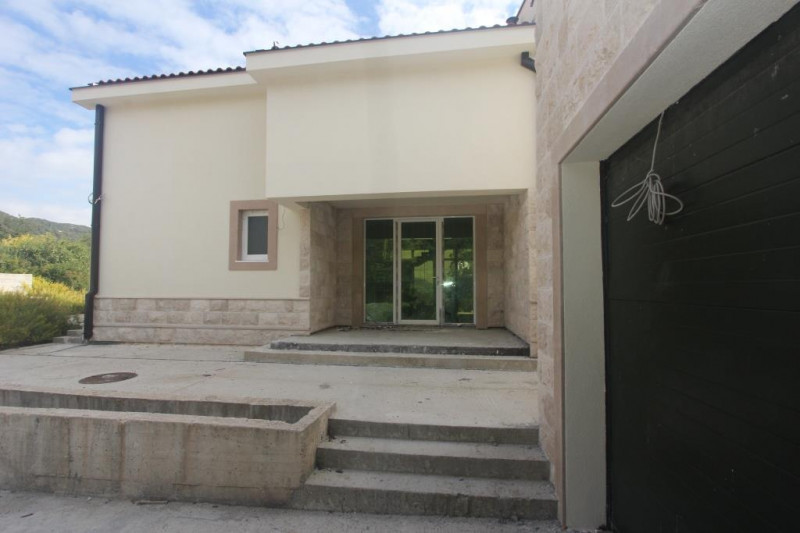 Cottage / House in Montenegro, in Mojdež