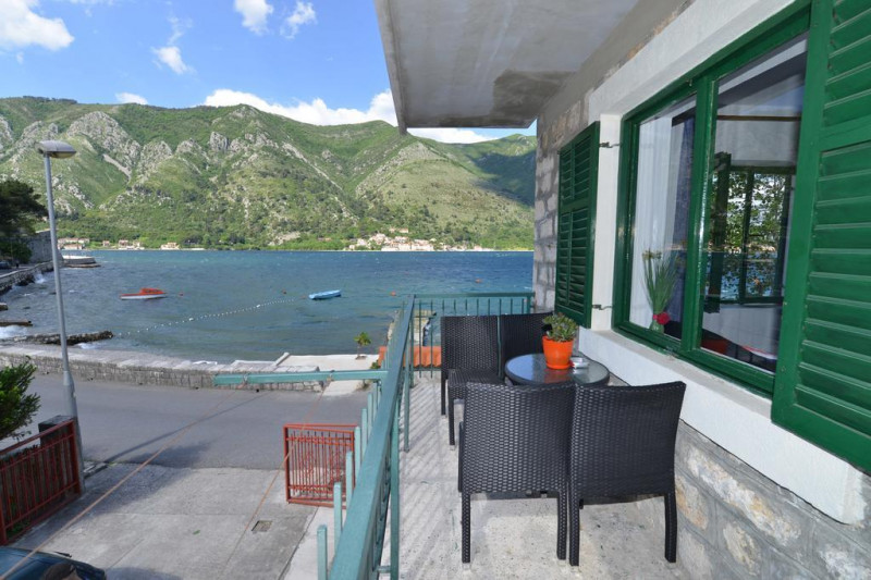 Apartment in Montenegro, in Dobrota