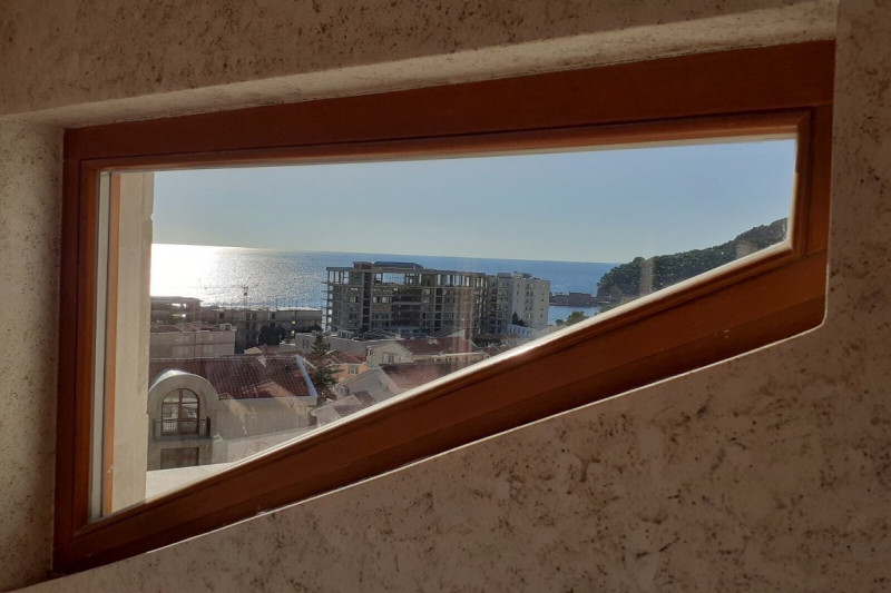 Penthouse in Montenegro, in Petrovac